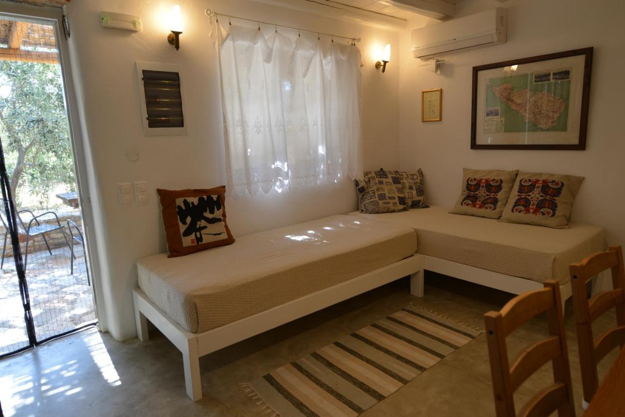 K Homes-Family Stone Suite Tinos ภายนอก รูปภาพ