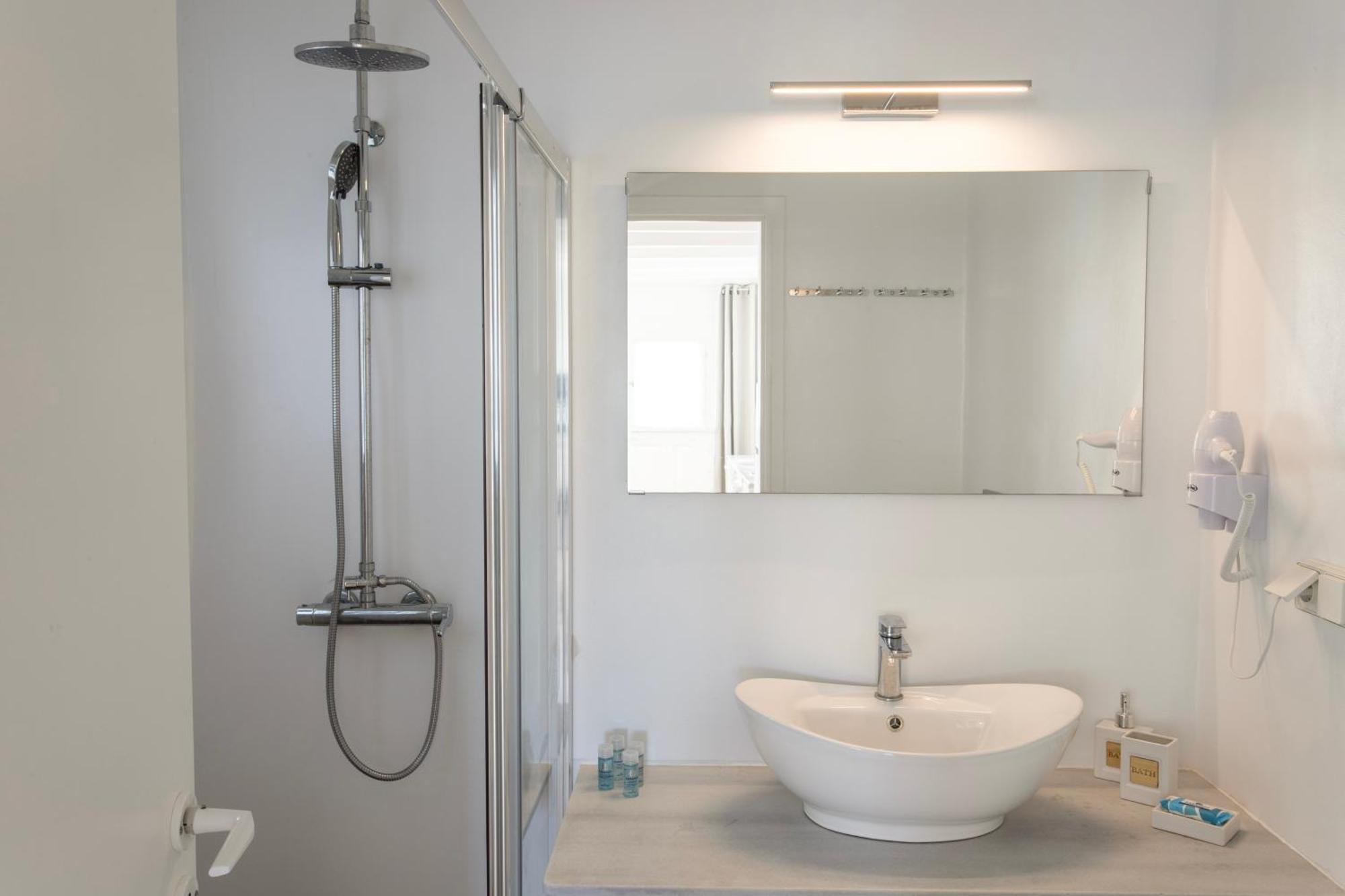 K Homes-Family Stone Suite Tinos ภายนอก รูปภาพ
