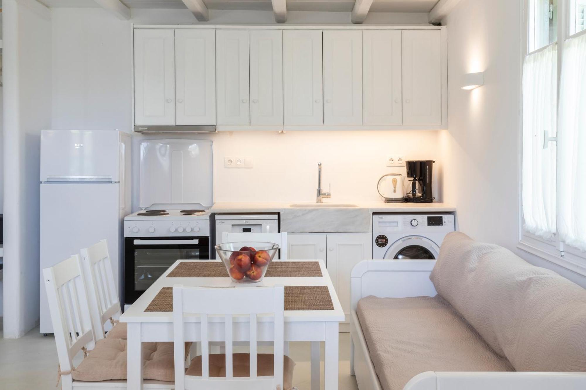 K Homes-Family Stone Suite Tinos ภายนอก รูปภาพ