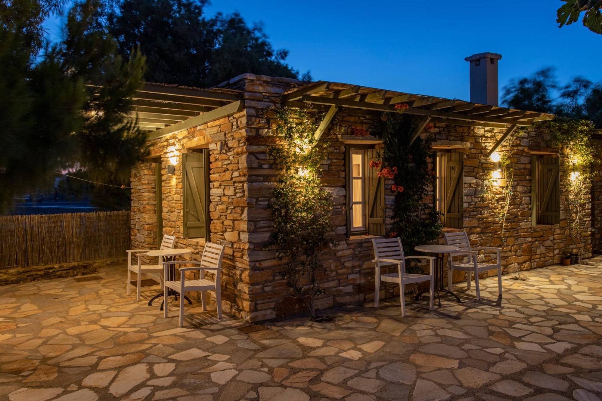 K Homes-Family Stone Suite Tinos ภายนอก รูปภาพ